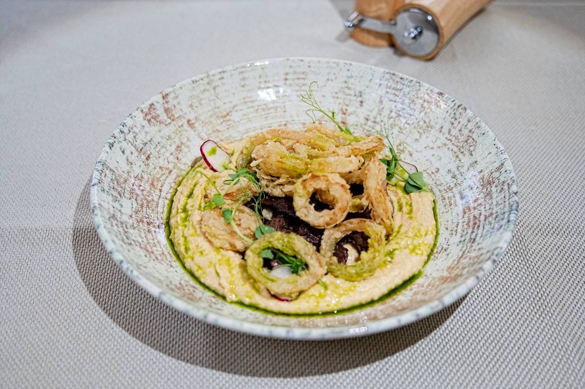 Extra topping pentru hummus : Fâșii picante de vită